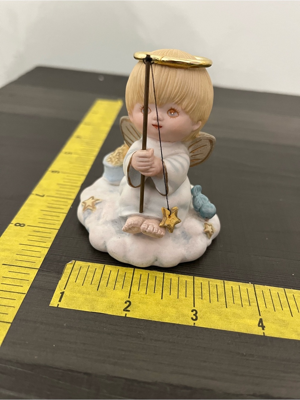 Angel Figurine believe in miracles Decoration - white and Gold